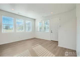 Photo #3: 1015318 Listing