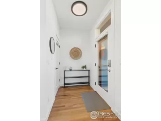 Photo #4: 1015355 Listing