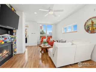 Photo #6: 1015355 Listing