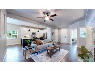 Photo #2: 1015407 Listing