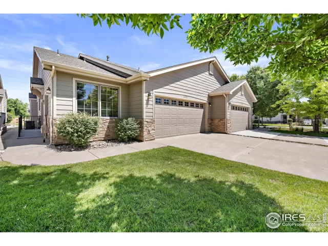 MLS: 1015418 Condo For Sale