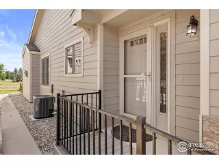 Photo #2: 1015418 Listing