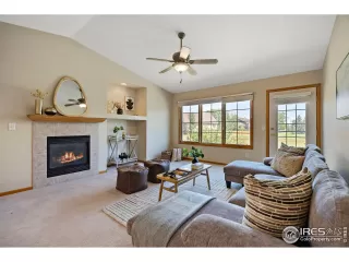 Photo #4: 1015418 Listing