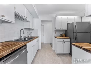 Photo #2: 1015448 Listing