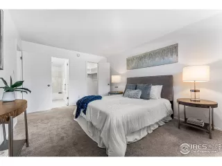 Photo #3: 1015448 Listing