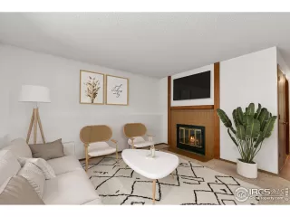 Photo #4: 1015481 Listing 