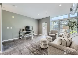 Photo #3: 1015487 Listing 