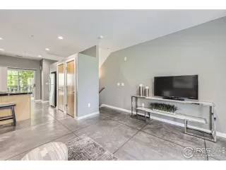 Photo #4: 1015487 Listing 