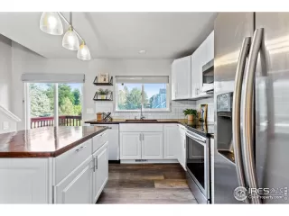 Photo #4: 1015577 Listing