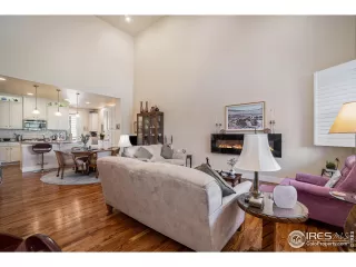 Photo #4: 1015613 Listing