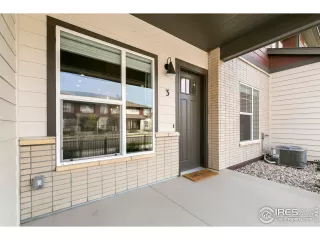 Photo #4: 1015719 Listing