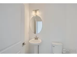 Photo #6: 1015761 Listing