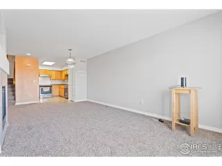 Photo #3: 1015807 Listing