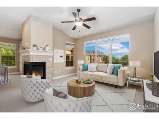 Photo #6: 1015960 Listing