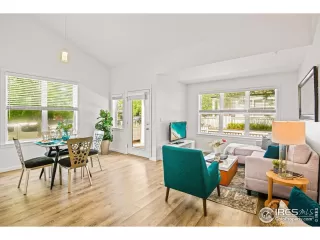 Photo #2: 1016133 Listing