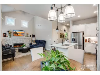 Photo #5: 1016170 Listing