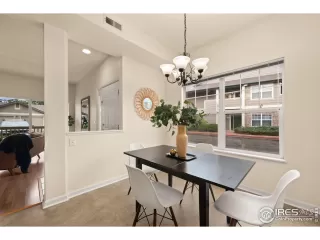 Photo #5: 1016231 Listing