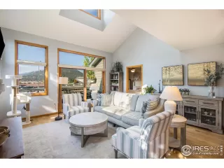 Photo #2: 1016302 Listing