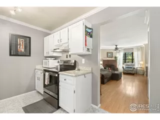 Photo #5: 1016382 Listing