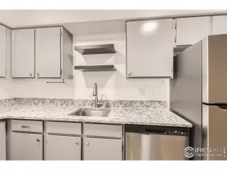 Photo #5: 1016674 Listing