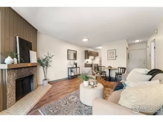 Photo #6: 1016752 Listing