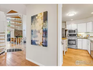 Photo #1: 1016763 Listing