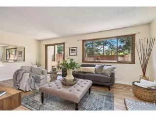 Photo #2: 1016766 Listing