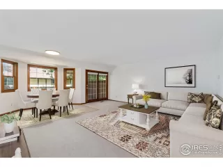 Photo #5: 1016858 Listing