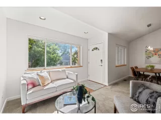 Photo #5: 1016863 Listing