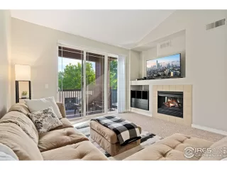 Photo #4: 1016866 Listing