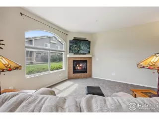 Photo #5: 1016896 Listing