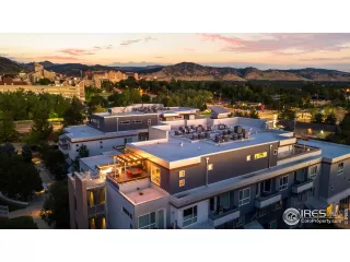 Photo #2: 1016931 Listing