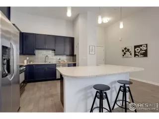 Photo #2: 1016936 Listing