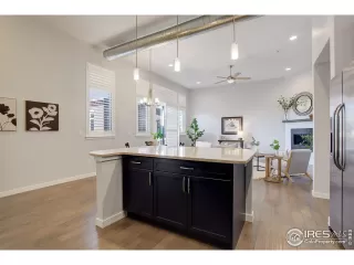 Photo #5: 1016936 Listing