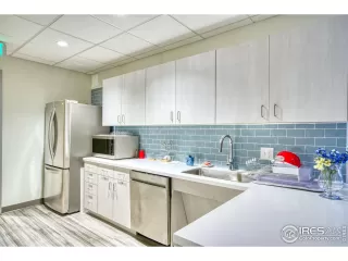 Photo #6: 1017016 Listing