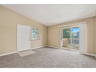 Photo #6: 1017045 Listing