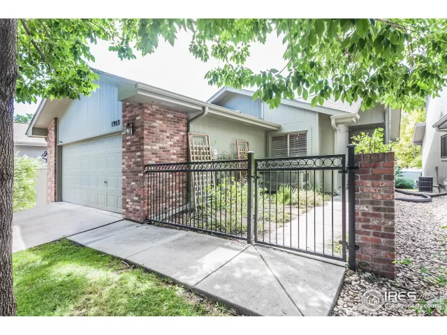 MLS: 1017131 Condo For Sale