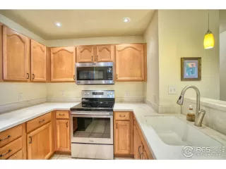 Photo #5: 1017153 Listing