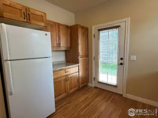 Photo #4: 1017155 Listing