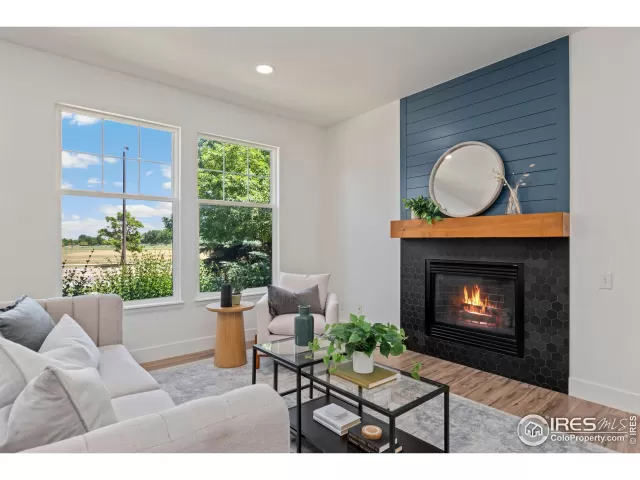 MLS: 1017165 Condo For Sale