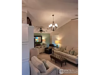 Photo #2: 1017225 Listing