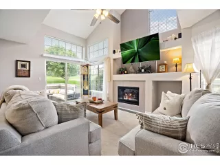 Photo #4: 1017231 Listing