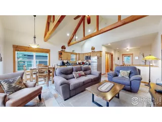 Photo #3: 1017262 Listing