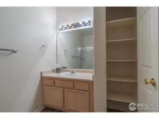 Photo #6: 1017270 Listing