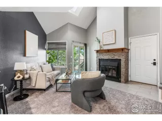 Photo #5: 1017315 Listing