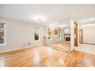 Photo #3: 1017336 Listing