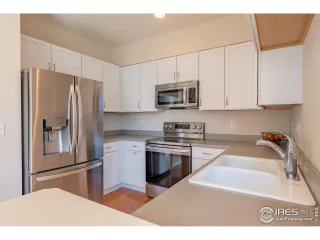 Photo #5: 1017353 Listing