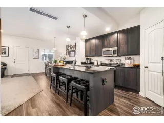 Photo #3: 1017423 Listing