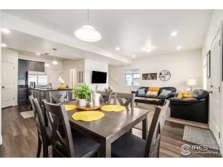 Photo #5: 1017423 Listing