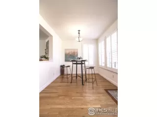 Photo #4: 1017426 Listing